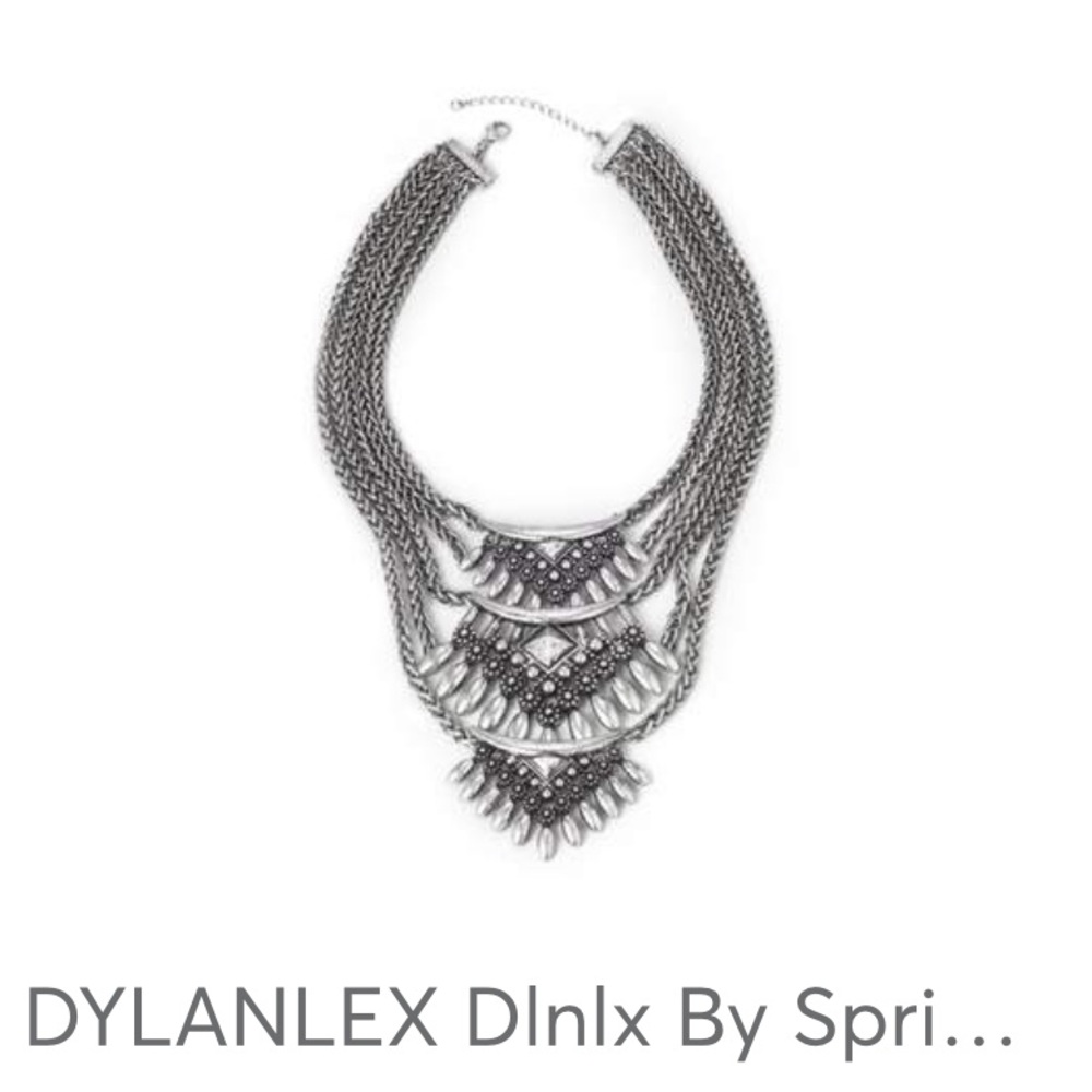 BNIB RARE DYLANLEX CRYSTAL STATEMENT NECKLACE